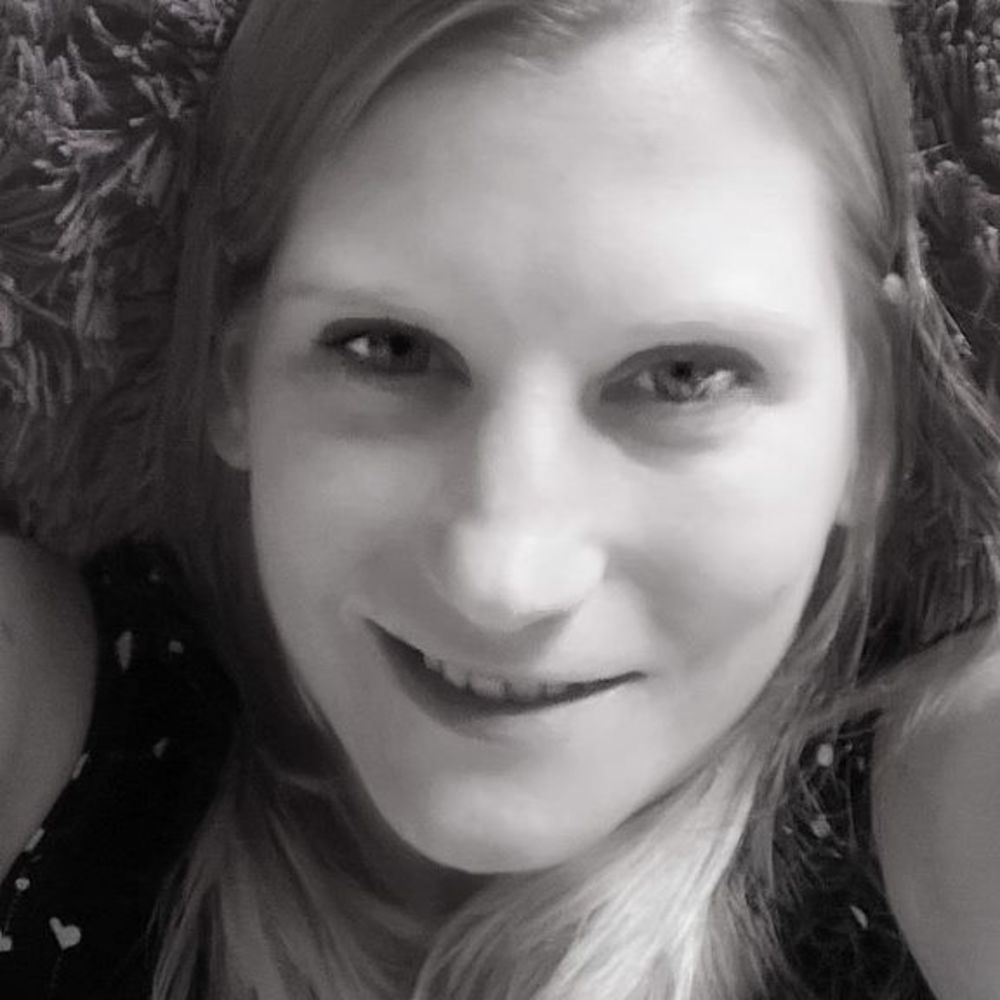 Meet your Posher, Niki